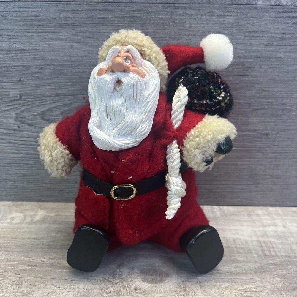 Russ Berrie Christmas Country Folks Kringle Doll Vintage Santa Claus